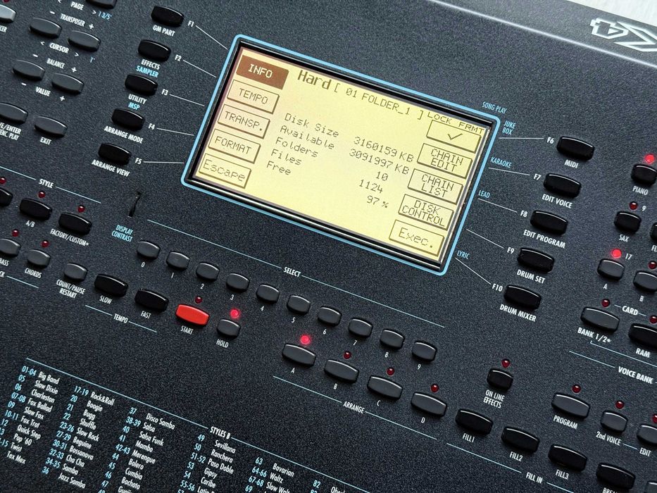 Aranżer MIDI moduł z wokalizerem i HDD Solton Ketron X4