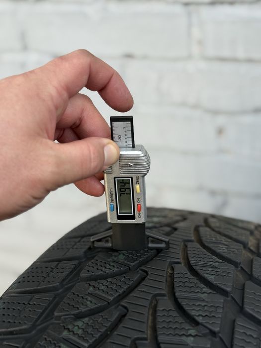 Топова шина‼️Bridgestone Blizzak lm80  105V 235/55 r19 8.7мм 2023рік