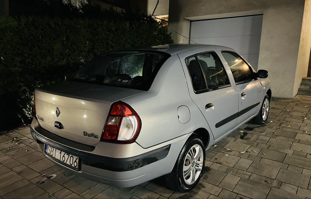 Renault Clio Sedan Krajowy Bezwypadkowy