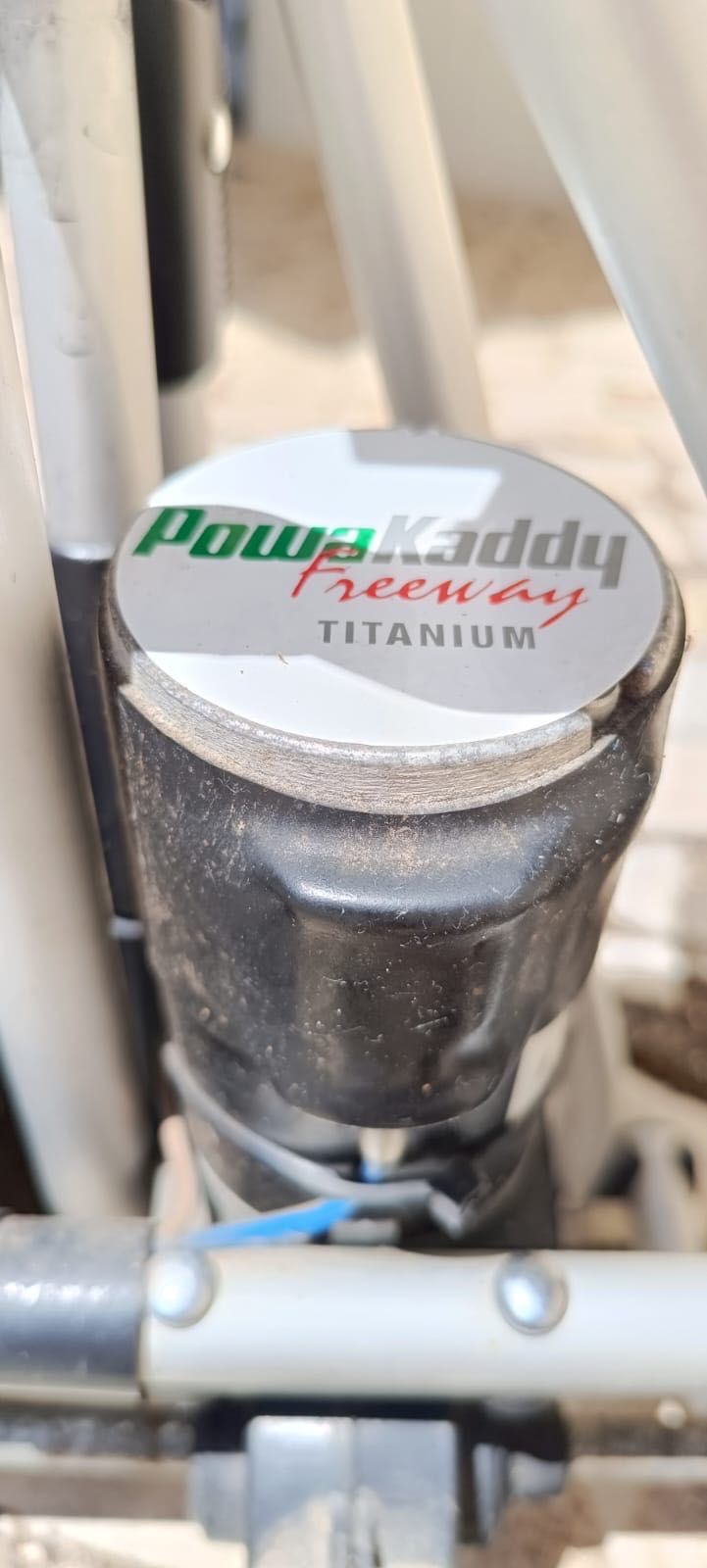 Golfe- Carrinho de golfe Kaddy eléctrico