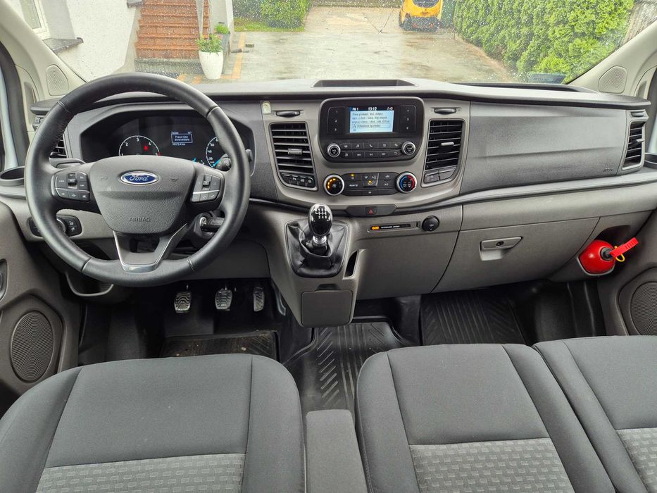 Ford Transit Custom 9 osobowy long długi, jak nowy, Salon Polska