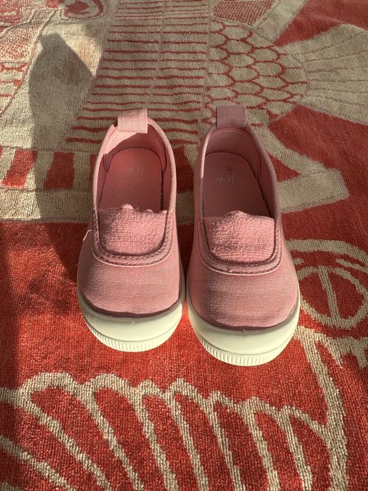 Дитяче взуття: балетки - мокасини, кеди 24 -25 розмір