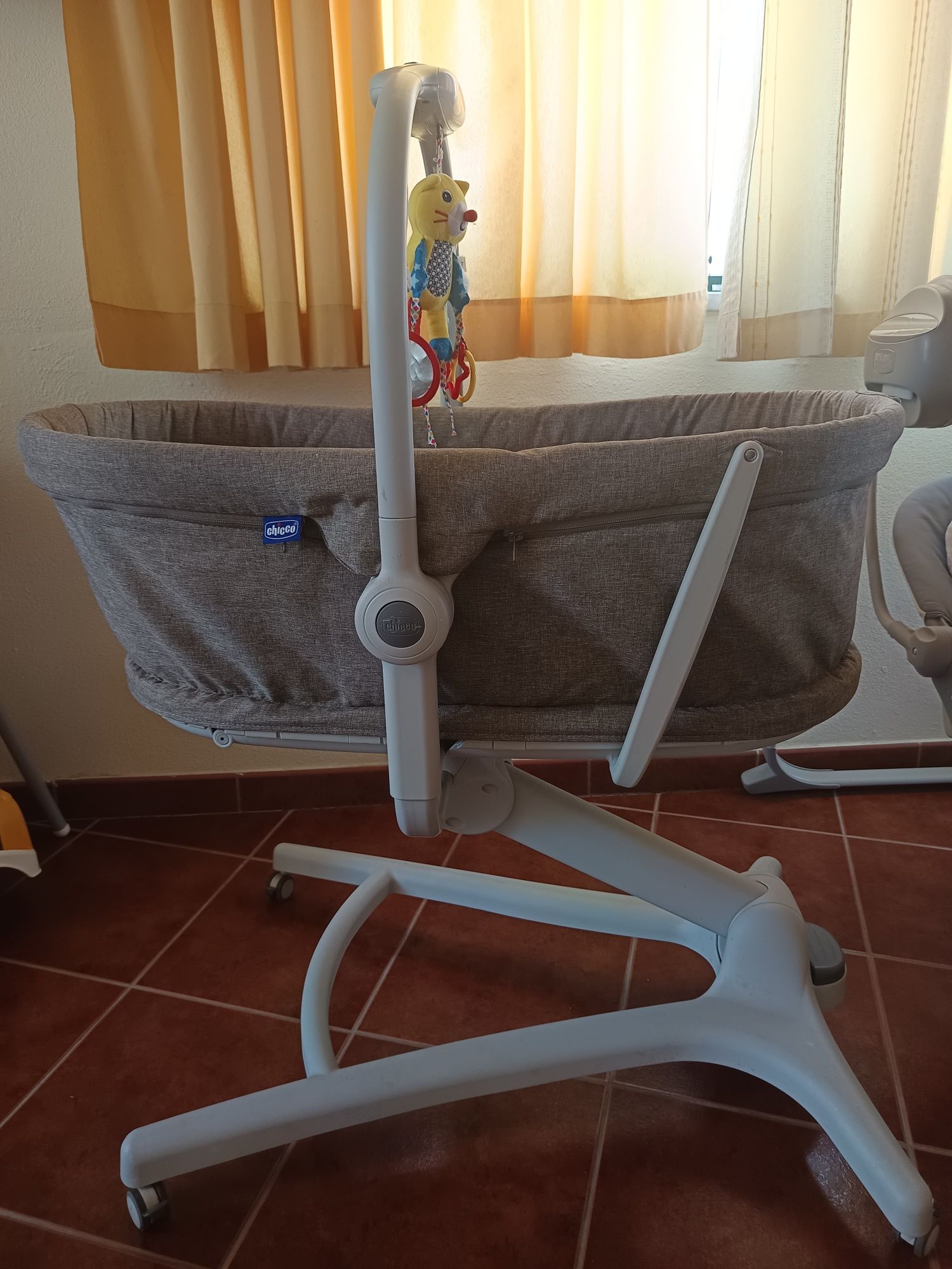 Conjunto berço e espreguiçadeira Chicco