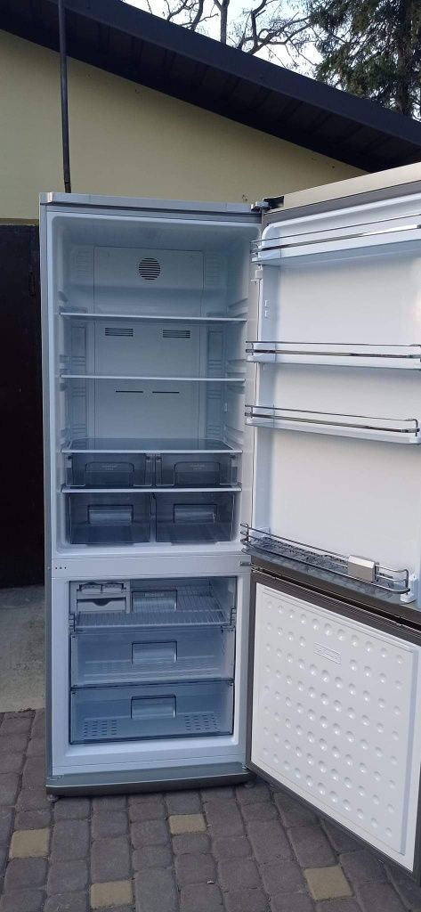 Холодильник Blomberg RNFsef6811A3F