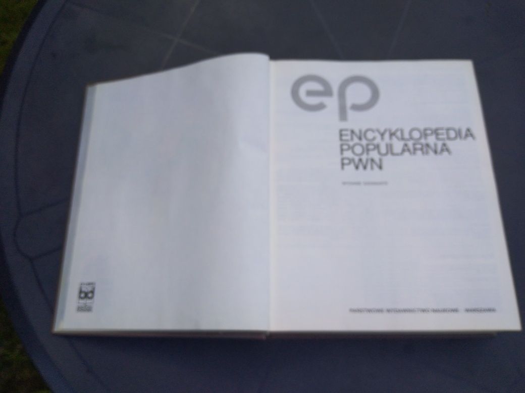 Encyklopedia Popularna PWN. 1983 r.