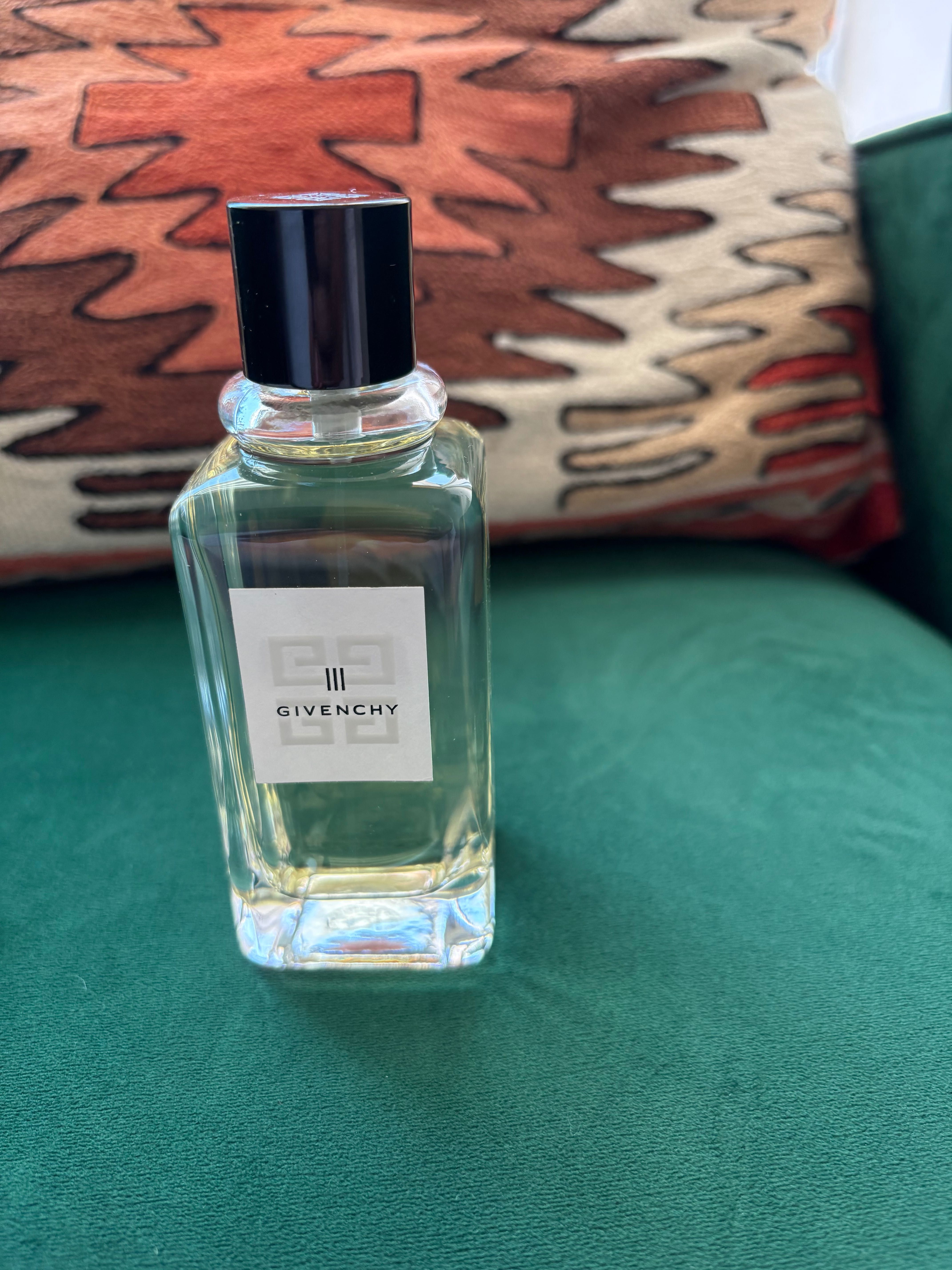 Givenchy 3 perfume novo