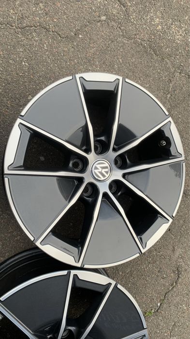 Комплект дисков Borbet R16 5x112 VW Skoda