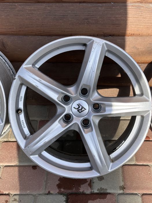 Диски 5/112 r17 DIA57.1 Skoda/WV/Mercedes/Audi