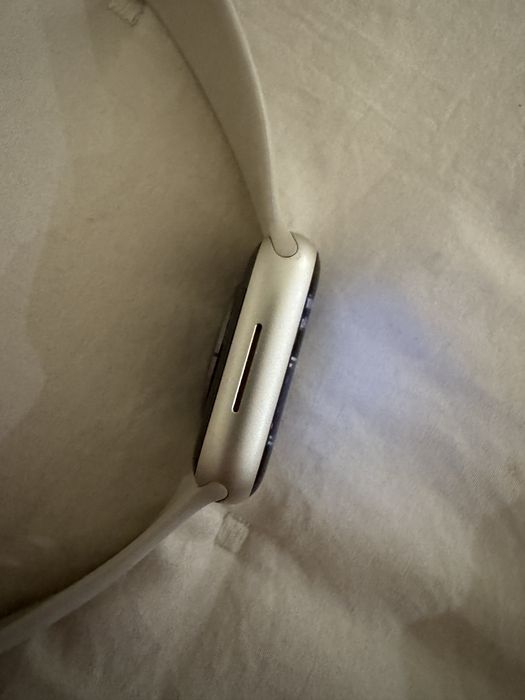 Apple Watch 8 41mm Starlight Aluminium