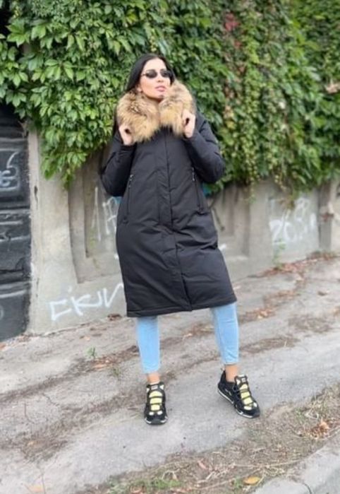 Продам курточку-парку 50 розмір, колір чорний