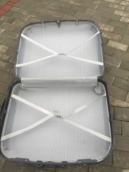 Чемодан на колесах Луцк