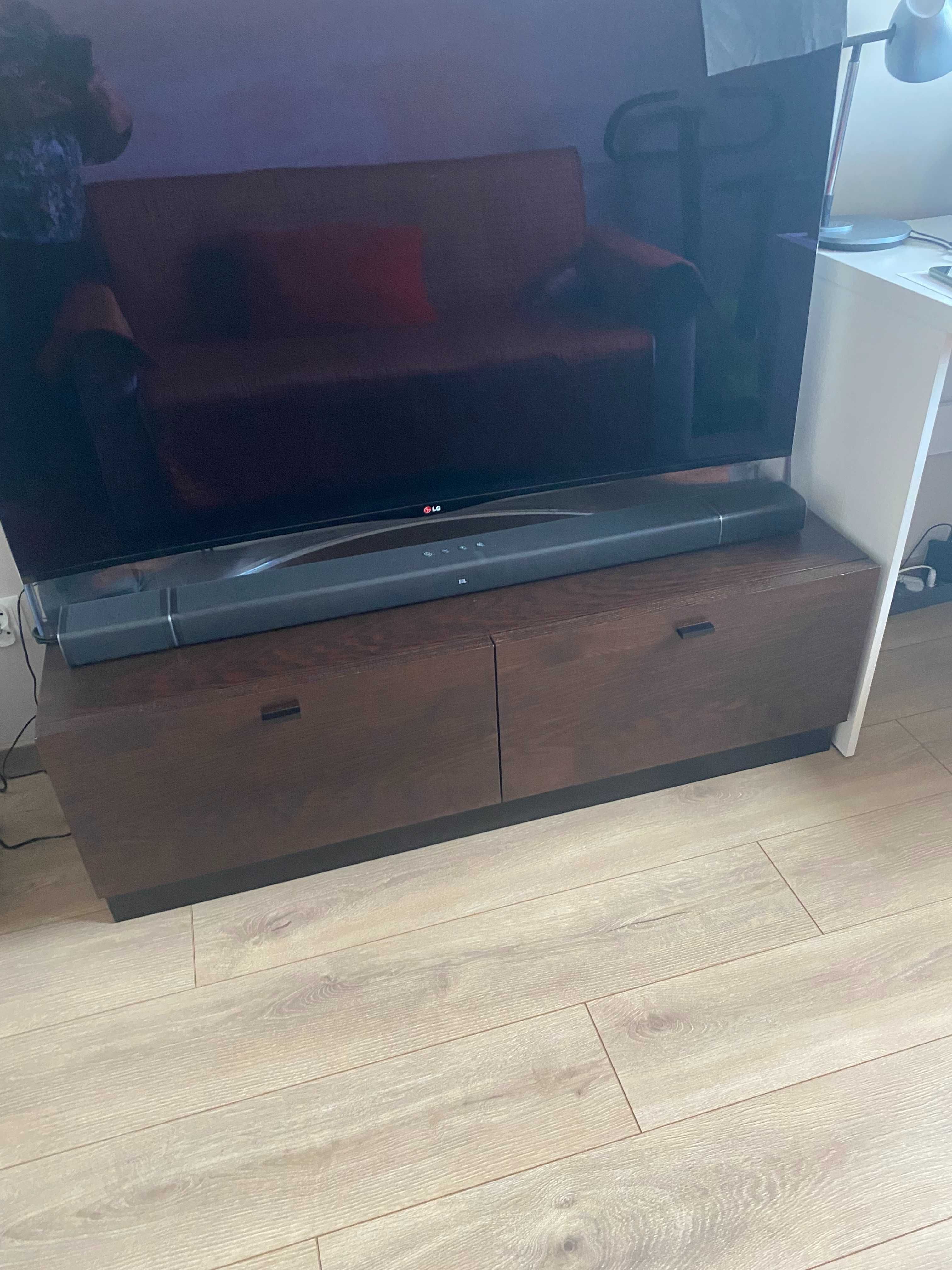 Solidny gabinet (stolik) pod TV,i sprzęt audio.