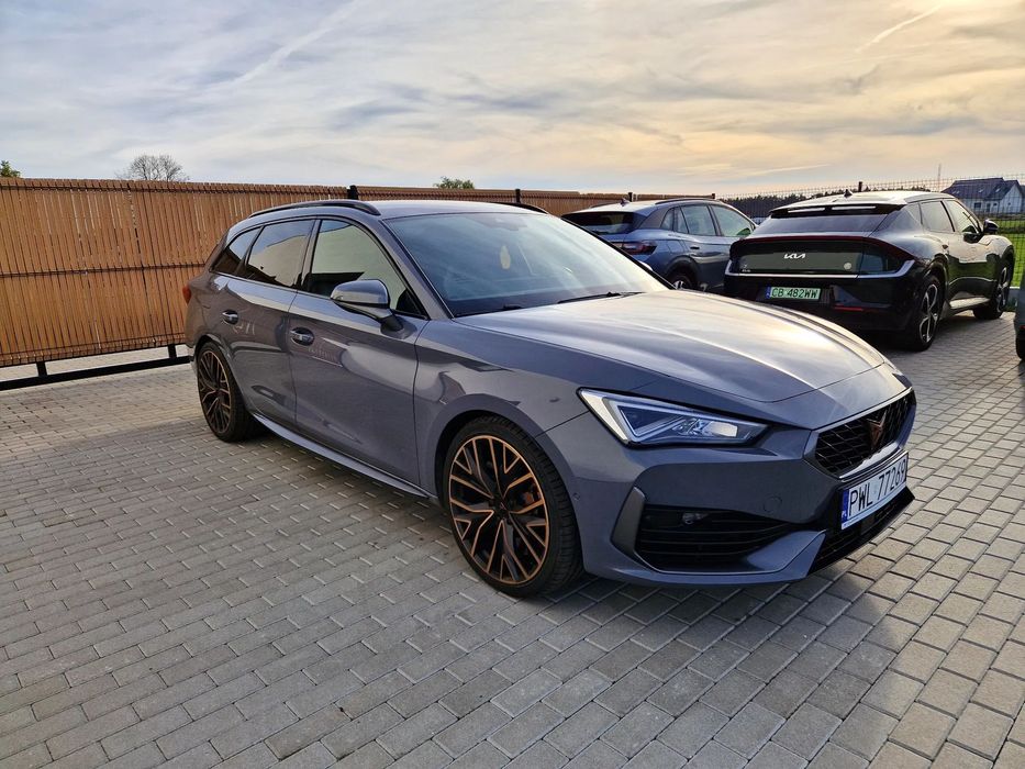 Cupra Leon Sportstourer 2.0TSI 310KM salon POLSKA FV 23% cena BRUTTO serwisowany w ASO