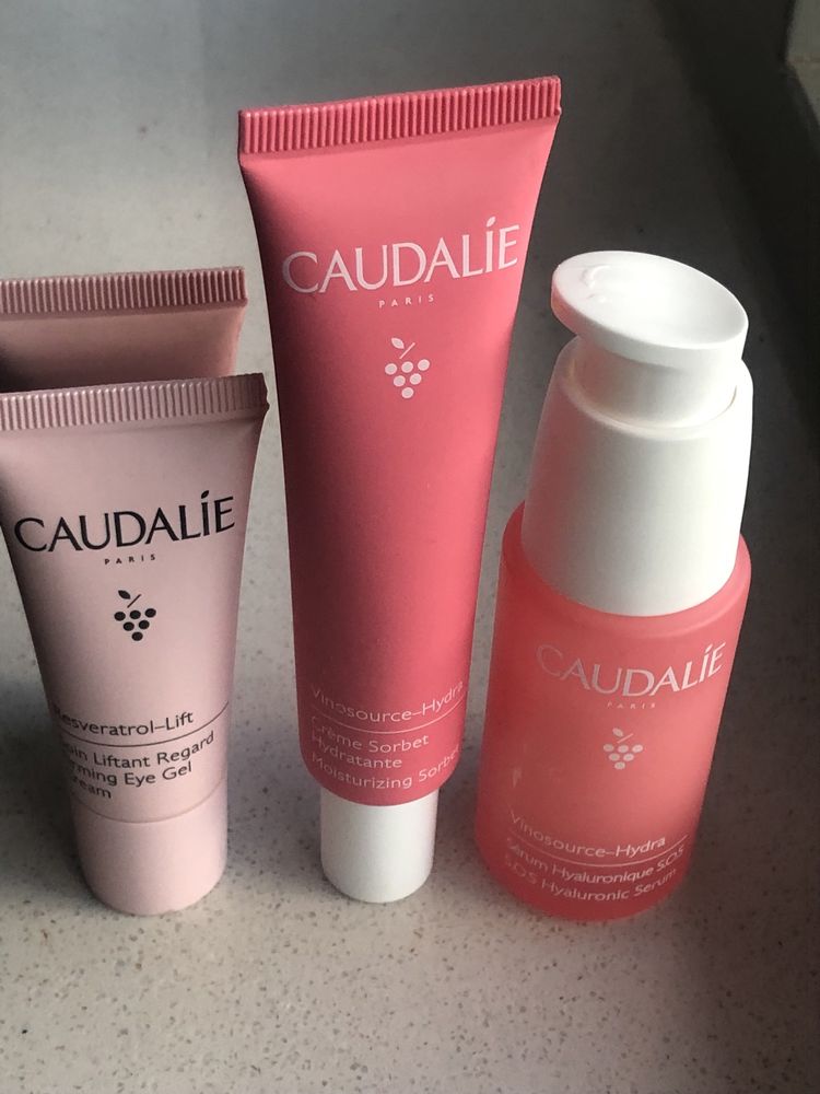 Caudalie Vinosource-hydra resveratrol-lit serum srobet pod oczy