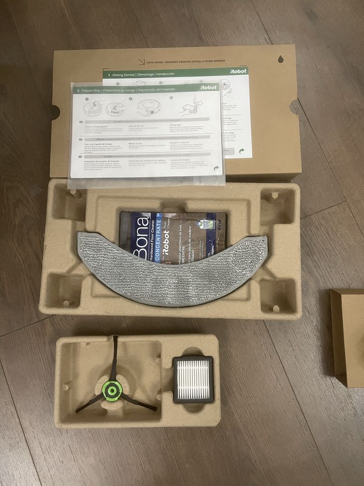 Робот пилосос iRobot Roomba j7+ (120V)