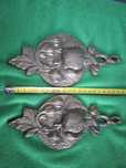 Ornamentos antigos em latão