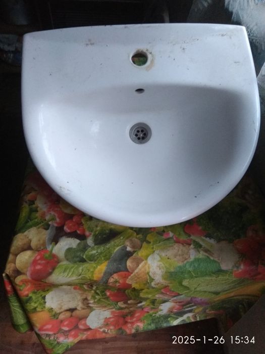 Умивальник сантехніка...