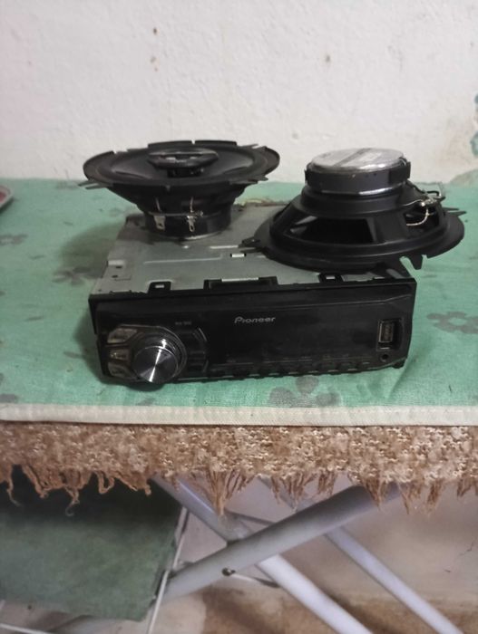 Radio CD USB e outras peças