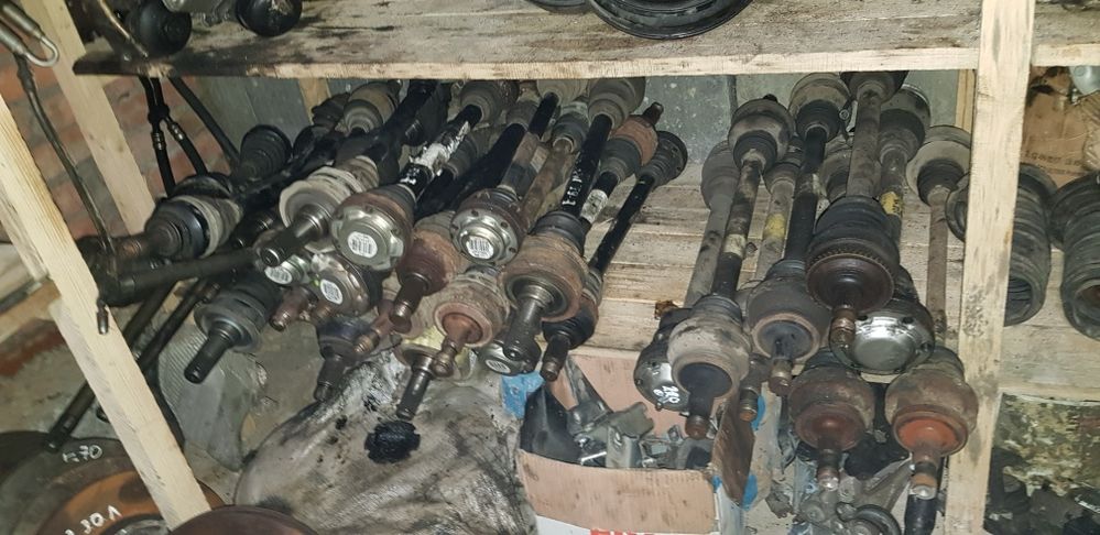 Напіввісь БМВ Е53 Е60 Е61 Е63 Е65 Е70 Е71 Е90 Ф01 Ф10 Ф30 Полуось