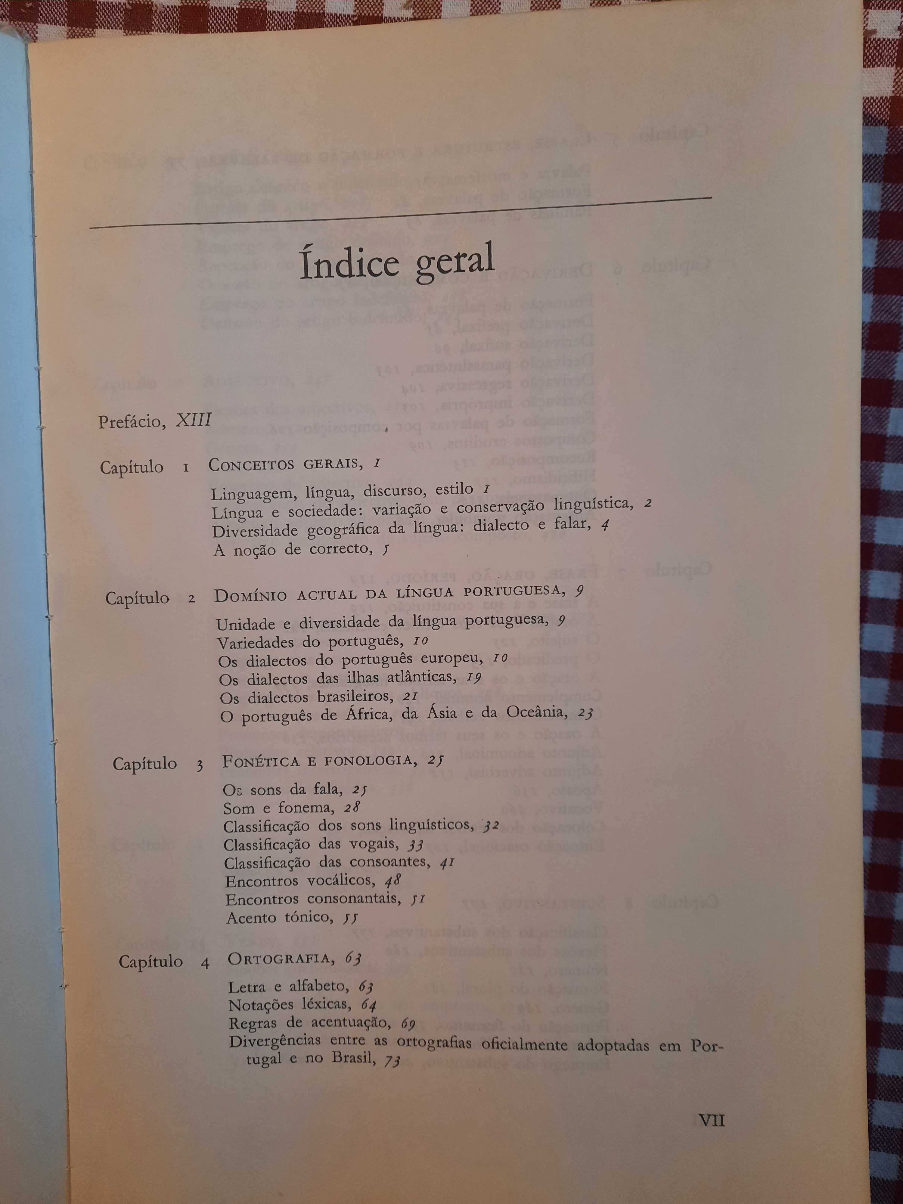 Nova Gramática do português contemporâneo Celso Cunha e Lindley Cintra