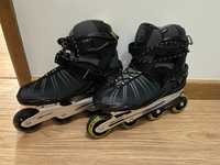 Vendo patins com conjunto de protetores