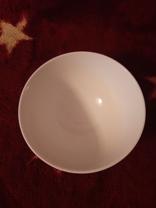 Miseczka VERONI, pojemność ok. 370 ml.