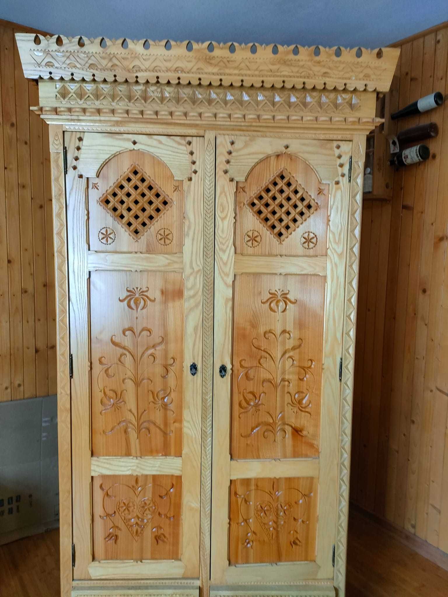 Komplet mebli komoda i szafa. Piękna szafka -Gratis.