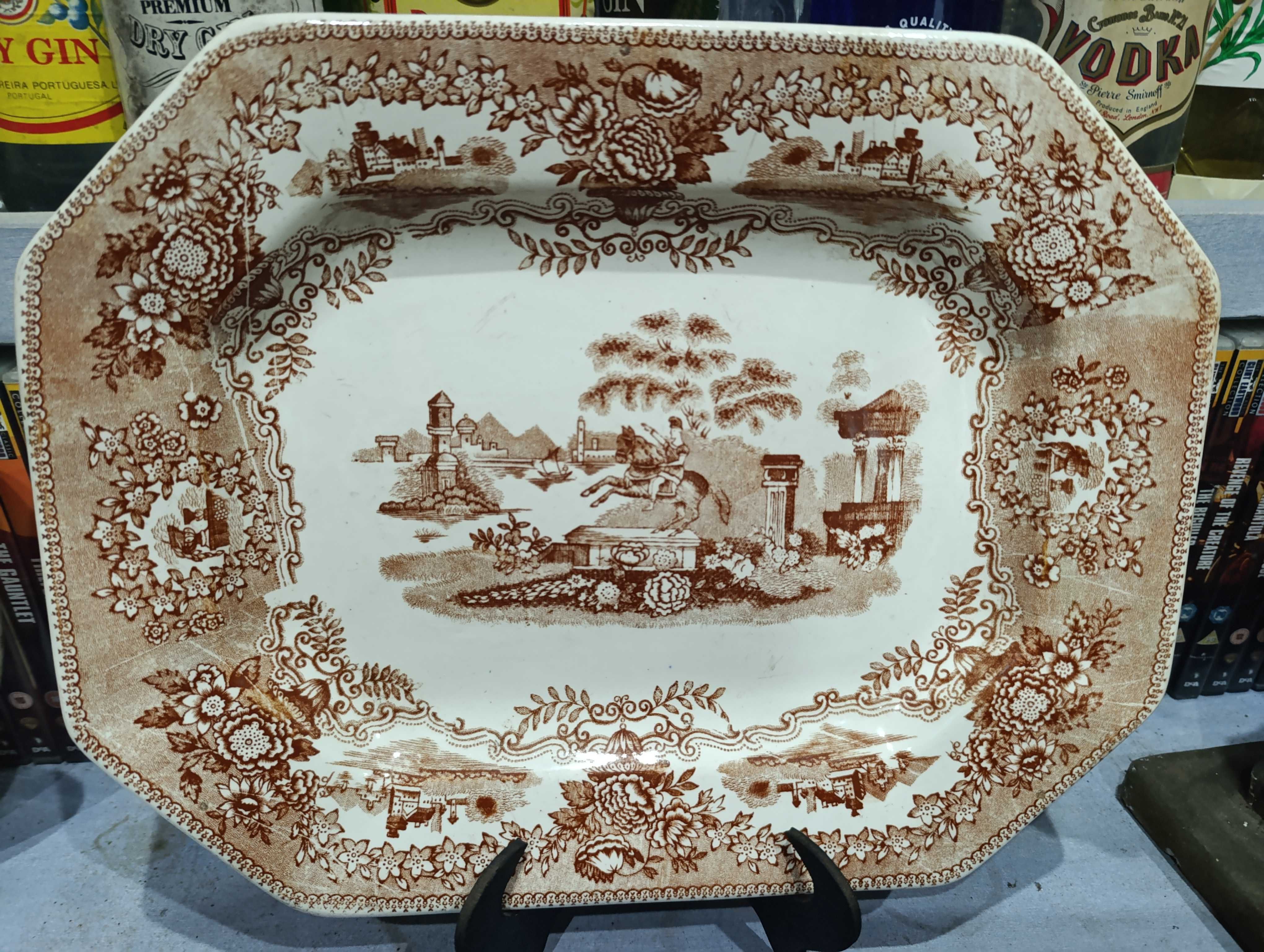 Travessa de porcelana
