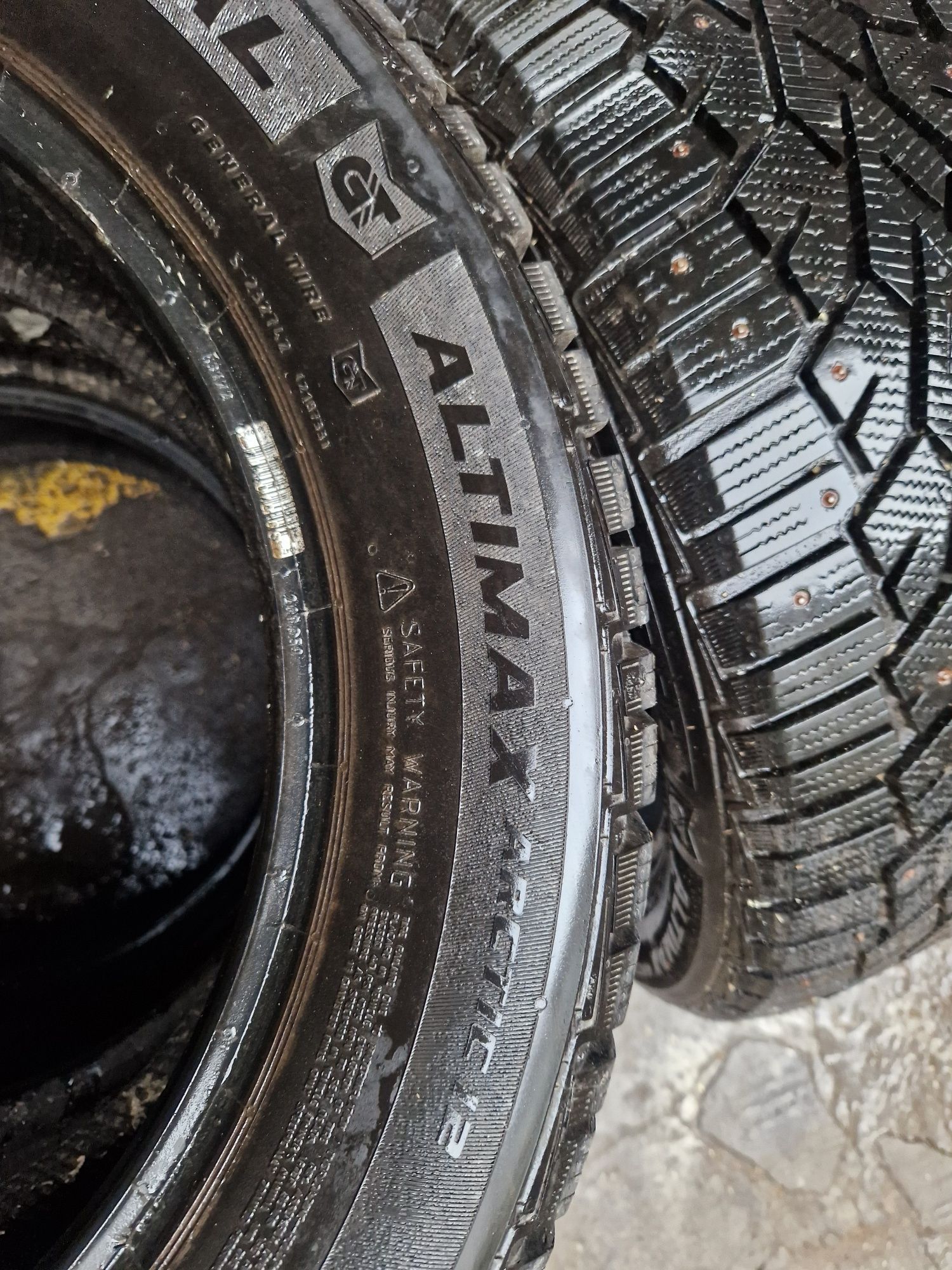 225/55 R17 зима 4 шт