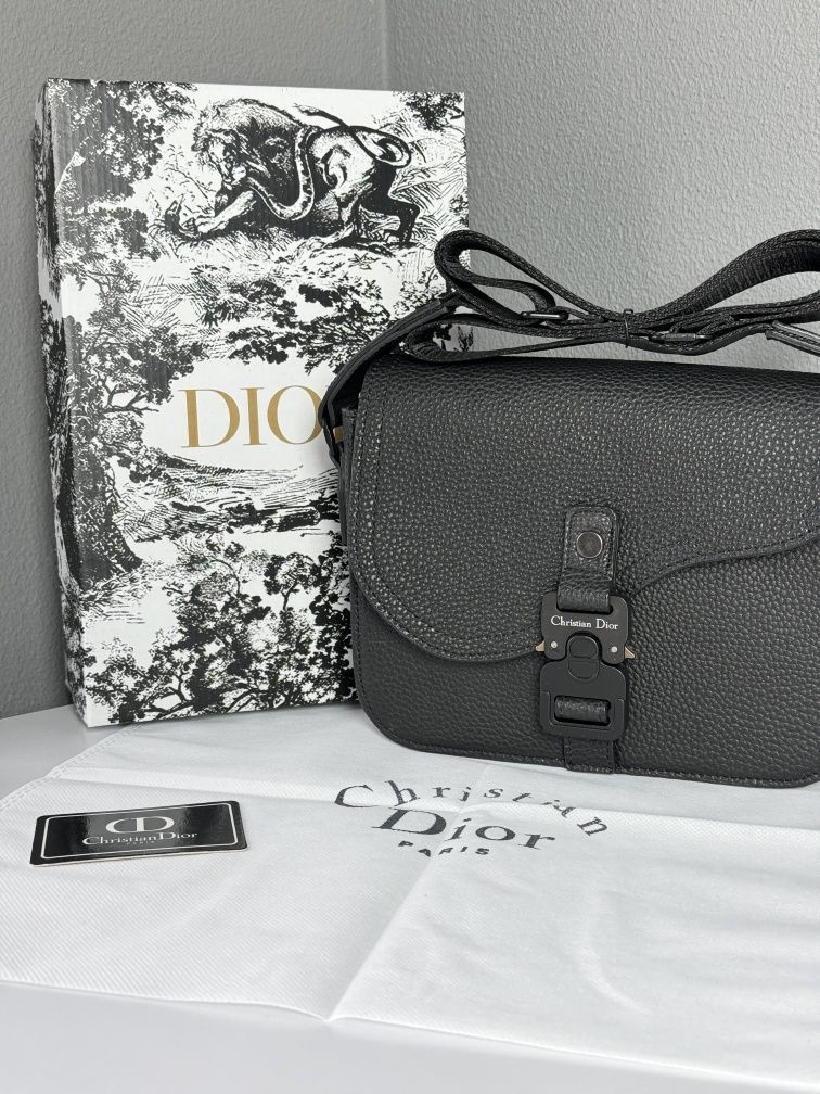 Чоловічий месенджер Christian Dior
