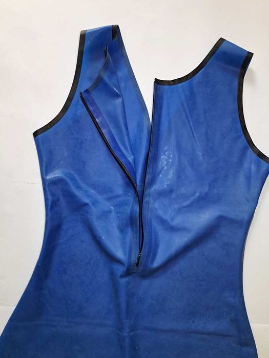 Niebieska sukienka latex 100% guma r. M/L