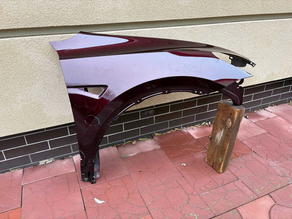 Крило праве Tesla model Y