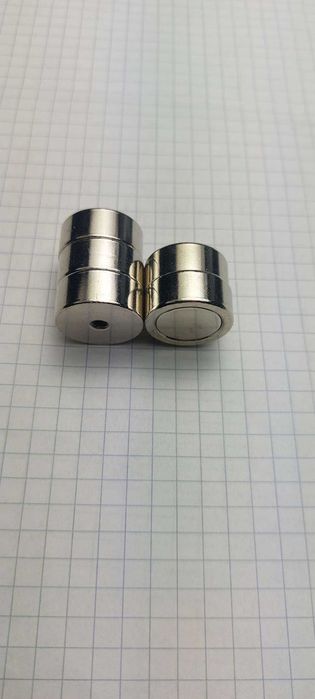 Uchwyt magnetyczny UM 19x8 M4 magnes neodymowy w obudowie z gwintem