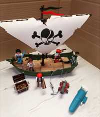 Brinquedo navio pirata com motor subaquático Playmobil