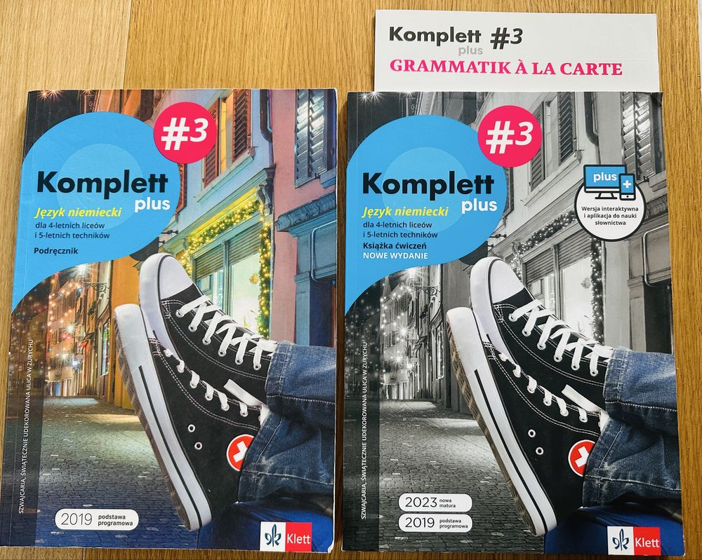 Komplett plus 3 podręcznik i zeszyt ćwiczeń.
