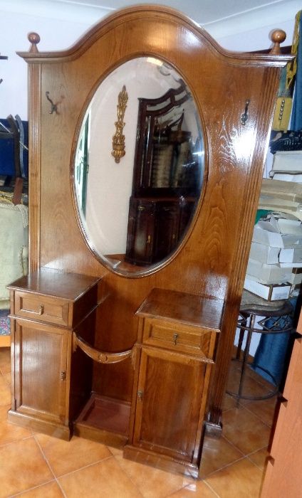 Bengaleiro com cabides madeira maciça