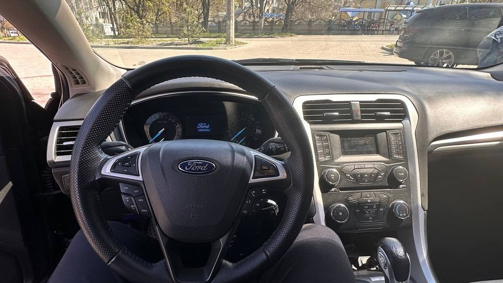 Ford fusion 2014 рік (газ/бензин)