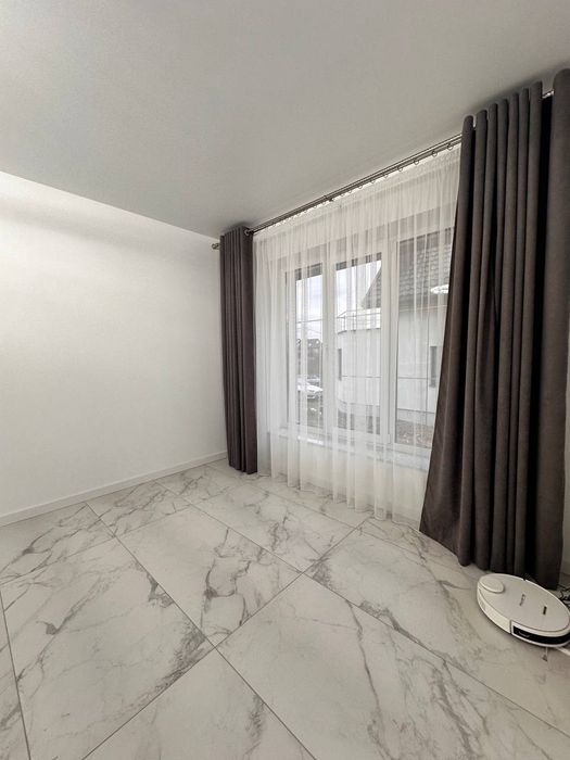 Продаж окремо стоячого будинку біля Винник, с під