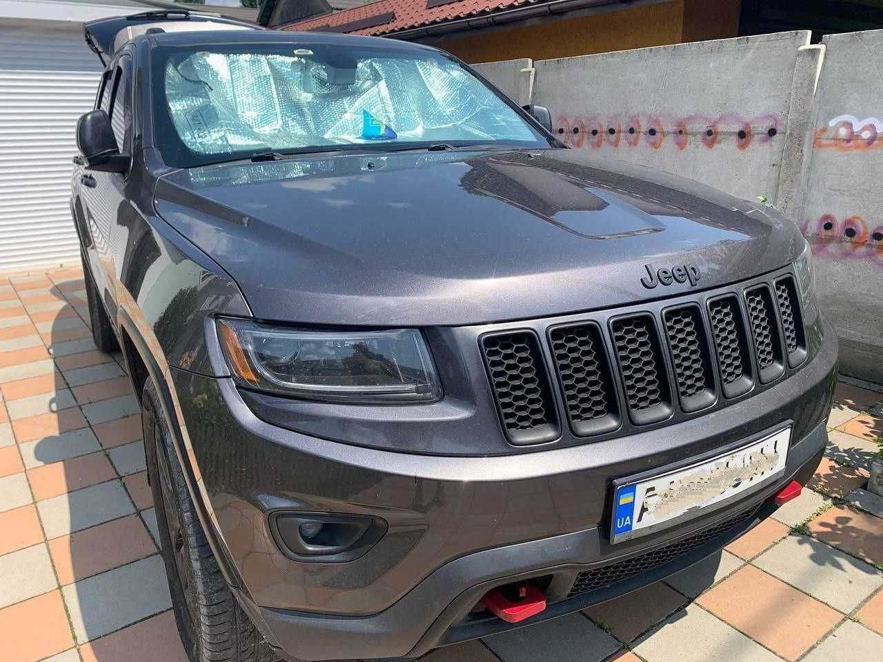 Jeep Cherokee KL,  Jeep Grand Cherokee WK2 буксирувальні крюки/крюк