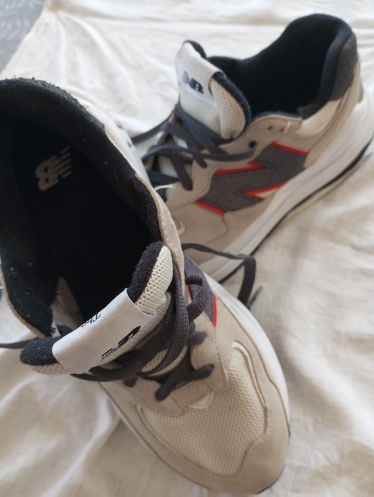 Ténis adulto New Balance modelo 57/40 número 40,5.