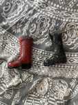 2 isqueiros bota tipo doc martens antigos