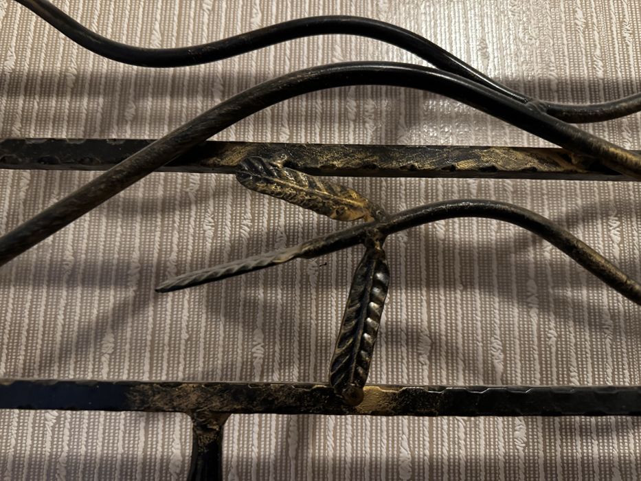 Wieszak metalowy pozłacany do przedpokoju 80x25x23