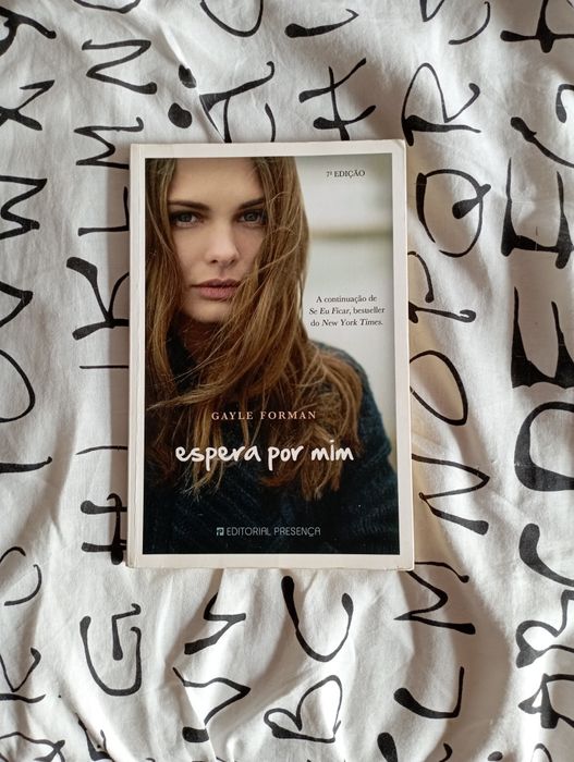 Livro " Espera por mim"