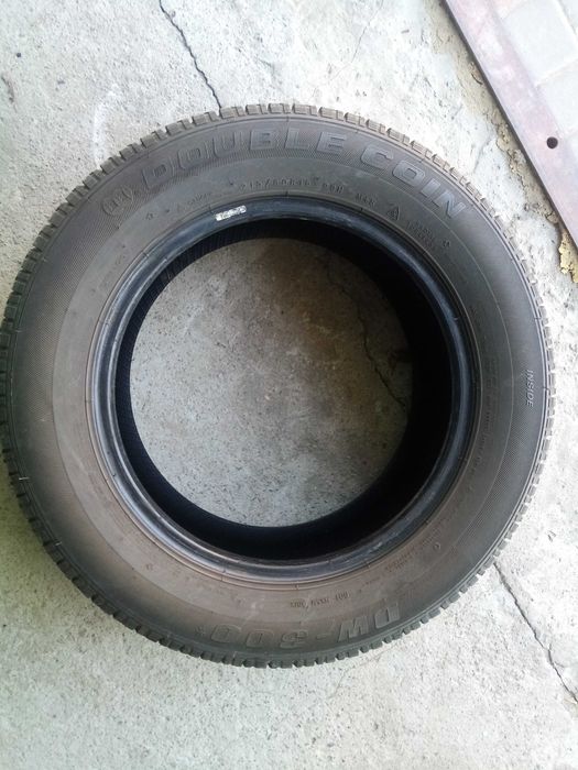 Шина 215/60/16   б/у  зима глубина 8 мм