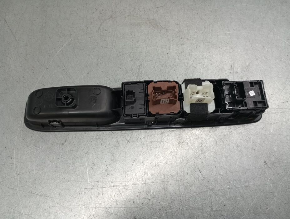 Comando / botão / interruptor vidros frente esquerdo DACIA Sandero III