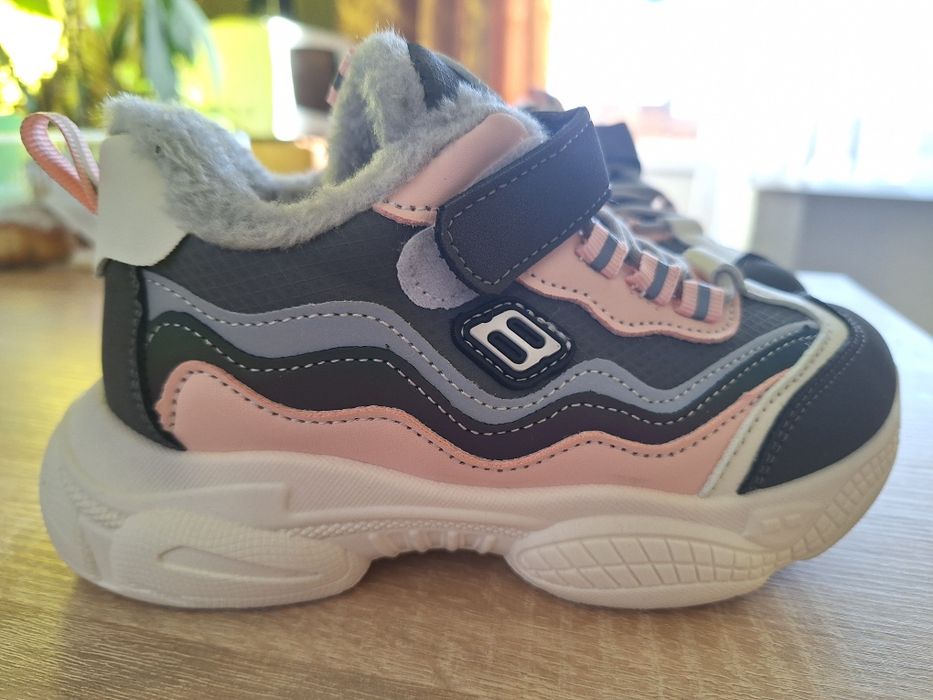 Зимові кросівки дитячі