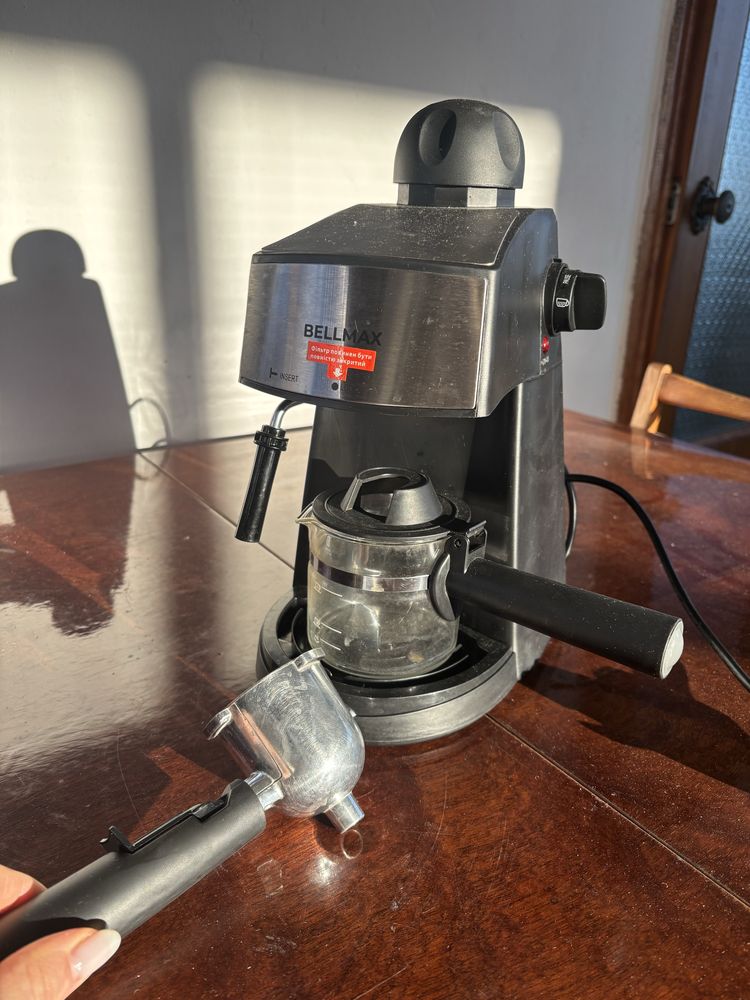 Кавоварка рожкова 2200Вт Espresso Belmax ВМ-0028