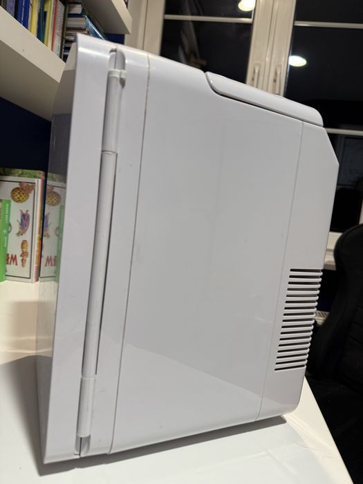 Mini lodowka przenosna