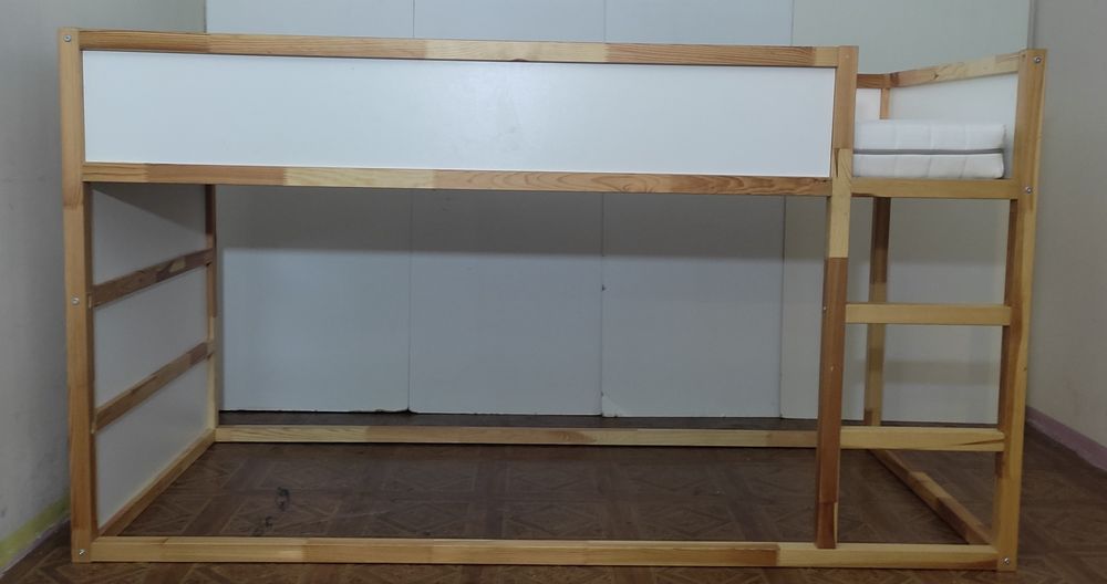 Łóżko KURA IKEA 90x200 cm.Z Materacem IKEA MALFORS(Średnio-Twardy).