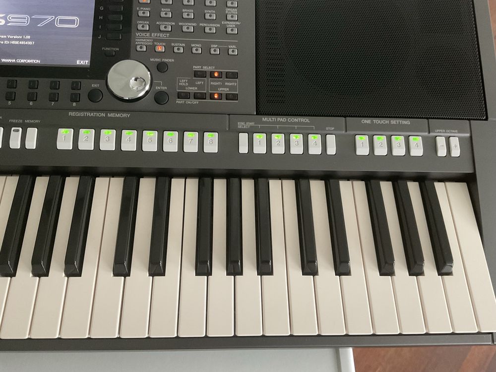 Keyboard YAMAHA PSR S970